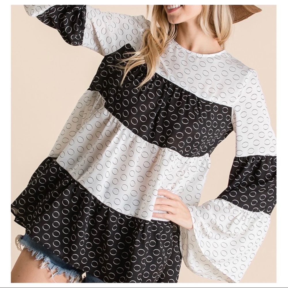 BOHO CHIC CIRCLE PRINT WOVEN COR BLOCK TOP - Picture 5 of 12